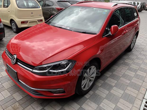 Volkswagen Golf Variant 2018 Red