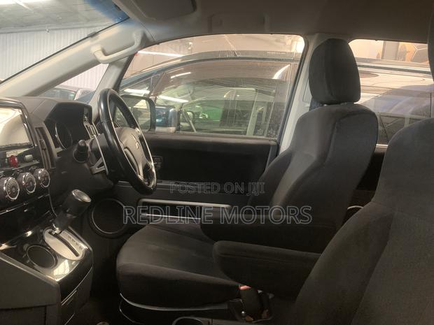 Mitsubishi Delica 2018 Gray