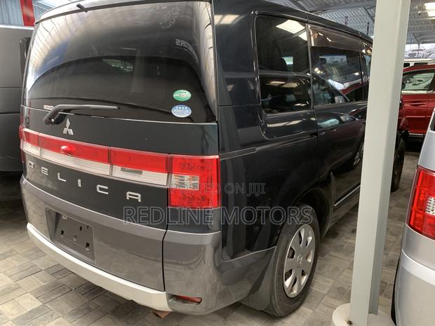 Mitsubishi Delica 2018 Green