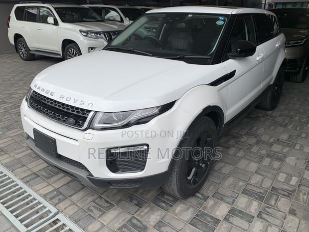 Land Rover Range Rover Evoque HSE 4x4 5-Door 2017 White