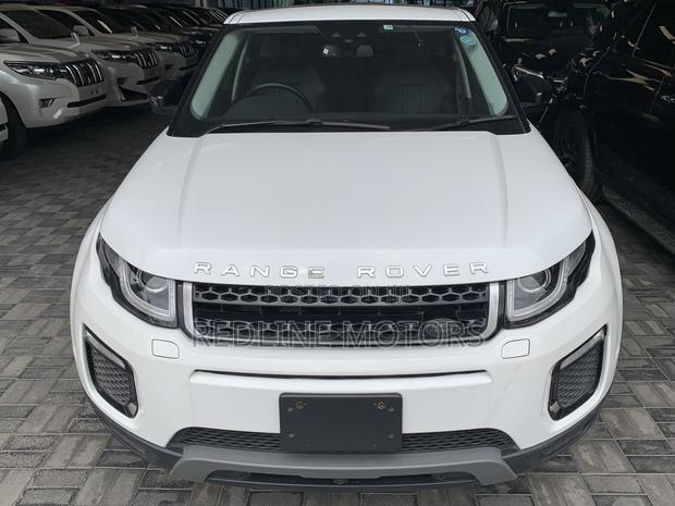 Land Rover Range Rover Evoque HSE 4x4 5-Door 2017 White
