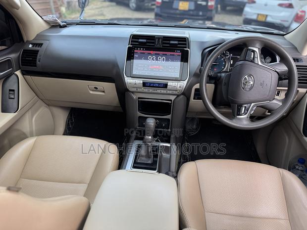 Toyota Land Cruiser Prado 2017 Blue