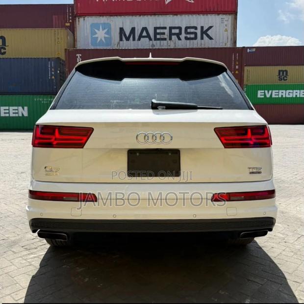Audi Q7 45 SE Premium AWD quattro 2019 White