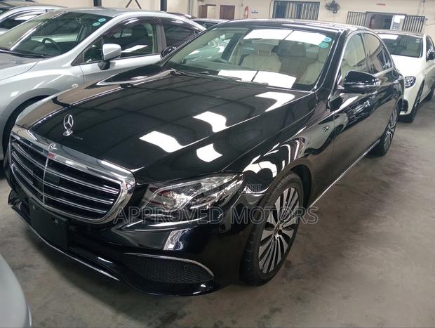 Mercedes-Benz E400 2018 Black
