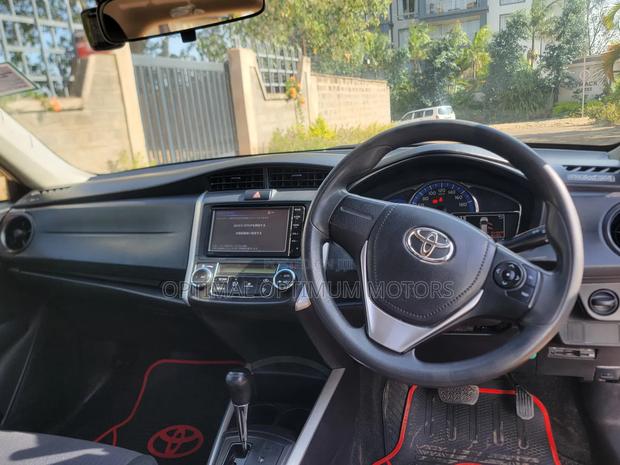 Toyota Corolla Fielder 1.5 Hybrid FWD 2016 Silver