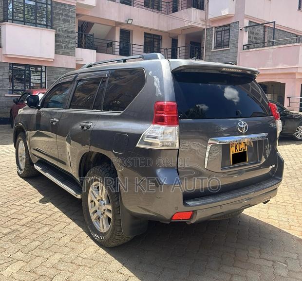 Toyota Land Cruiser Prado 4.0 Petrol TZ-G 2009 Gray