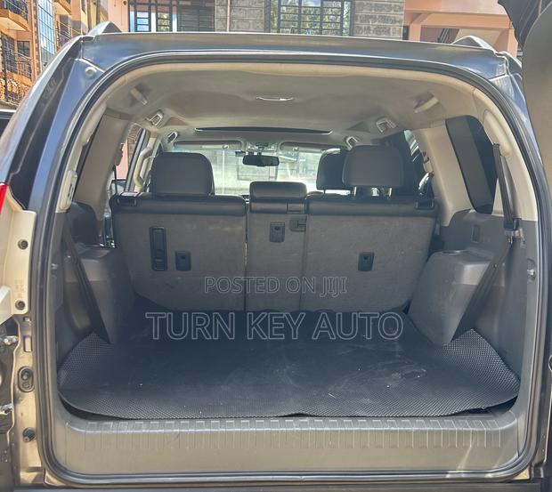Toyota Land Cruiser Prado 4.0 Petrol TZ-G 2009 Gray