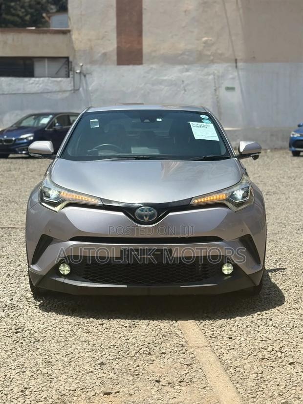 Toyota C-HR 2017 Silver