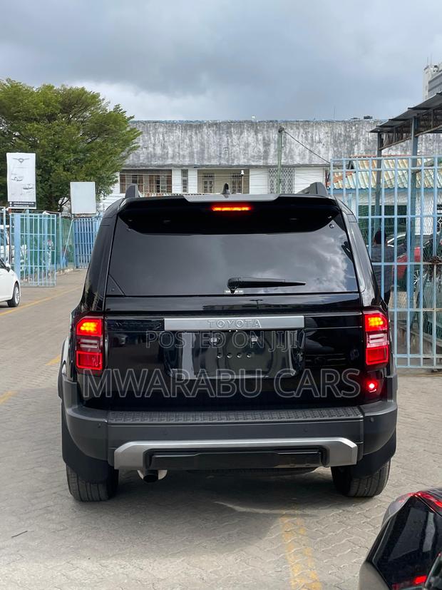 Toyota Land Cruiser Prado 2.8 2024 Black