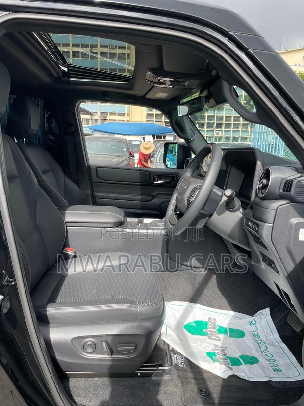 Toyota Land Cruiser Prado 2.8 2024 Black