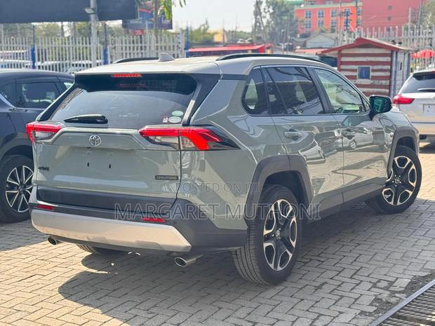 Toyota RAV4 2019 Silver