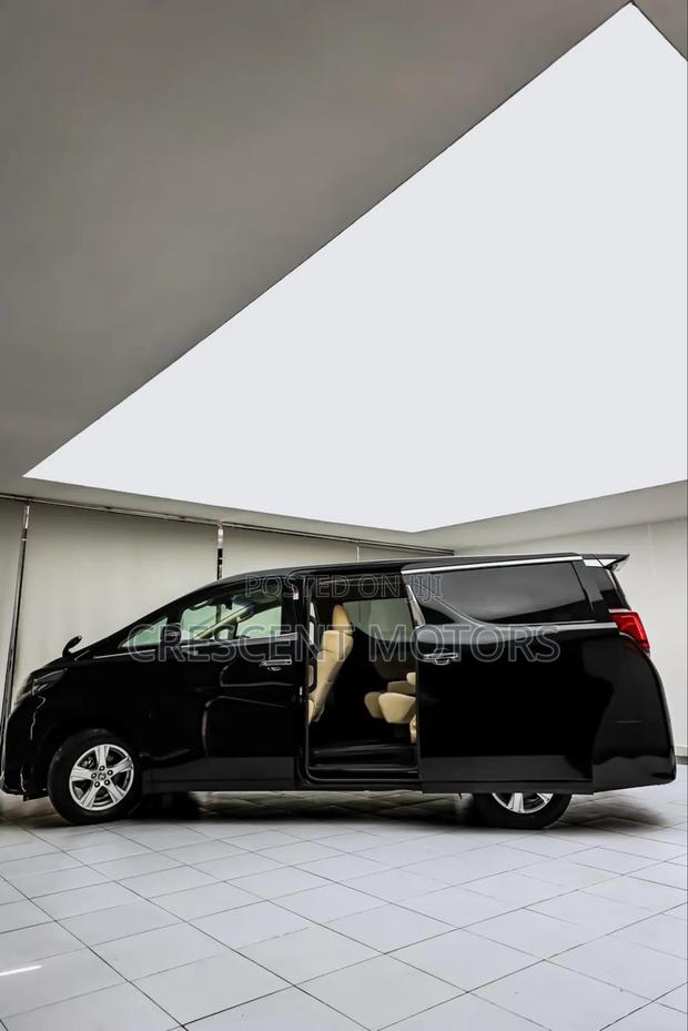 Toyota Alphard 2019 Black
