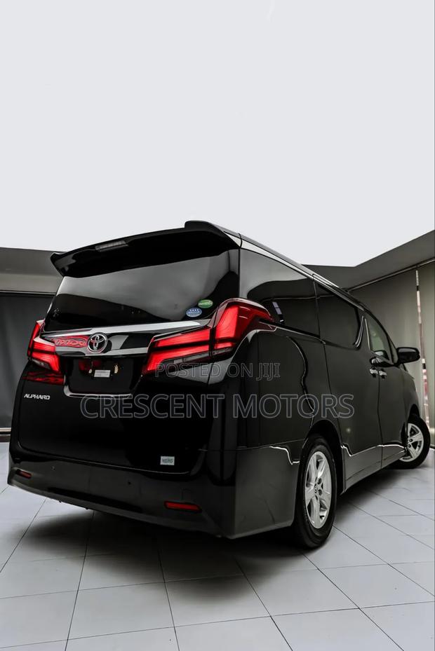 Toyota Alphard 2019 Black