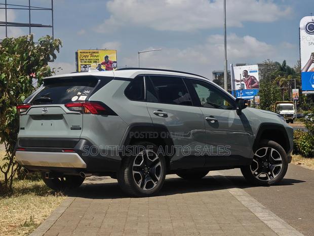 Toyota RAV4 Adventure 2019