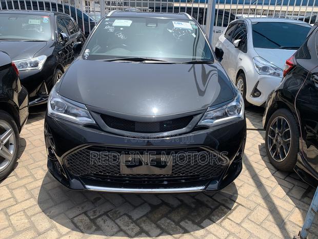 Toyota Corolla Fielder 1.5 Hybrid FWD 2018 Black