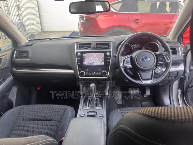 Subaru Legacy 2.5i Premium AWD 2019 Silver
