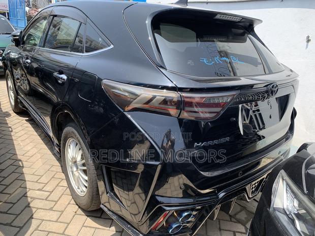 Toyota Harrier 2.0 Turbo 4WD 2018 Black