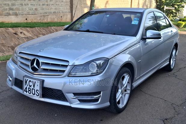 Mercedes-Benz C200 2012 Silver