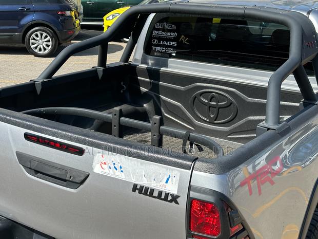 Toyota Hilux Revo Double Cab Deisel 2.4 AWD 2019 Silver