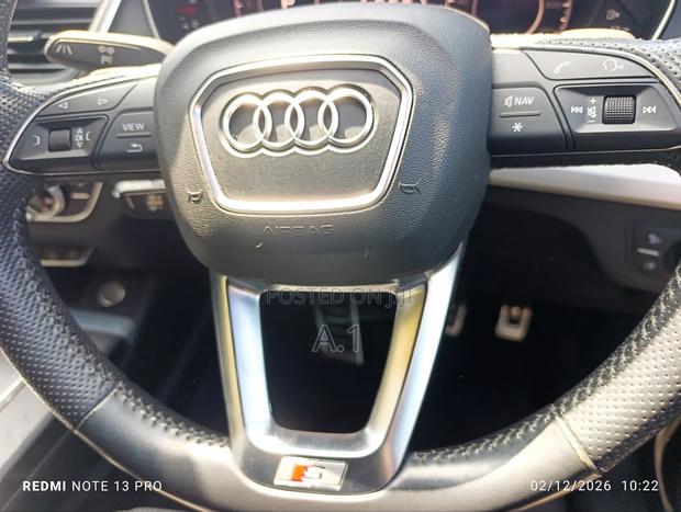 Audi Q5 2.0T Premium AWD quattro 2019 White