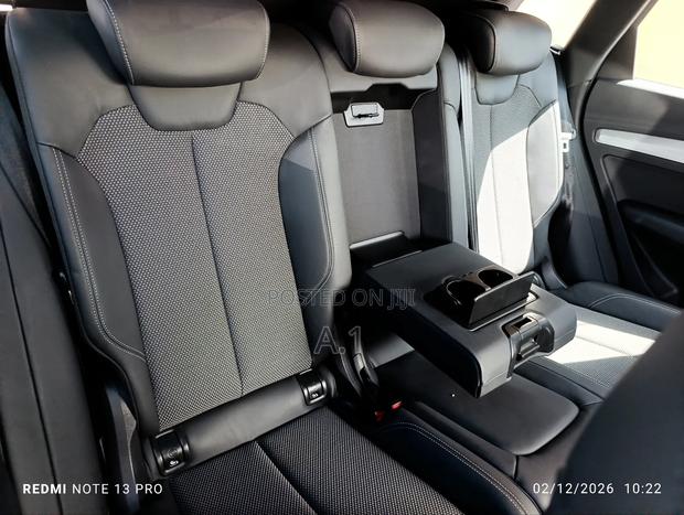Audi Q5 2.0T Premium AWD quattro 2019 White