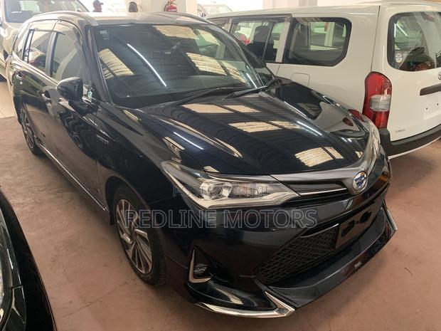 Toyota Corolla Fielder 1.5 Hybrid FWD 2018 Black