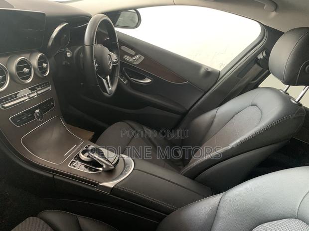 Mercedes-Benz C180 2018 Black