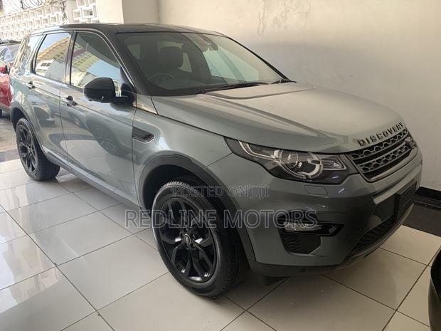 Land Rover Discovery HSE 4x4 2018 Gray