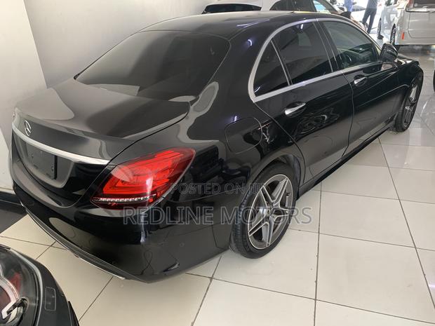 Mercedes-Benz C200 2018 Black