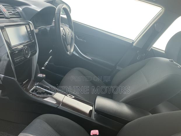Toyota Allion 2018 Silver