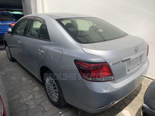 Toyota Allion 2018 Silver