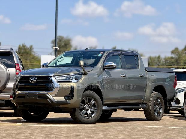 Toyota Hilux 2.4 Diesel 2020 Gold