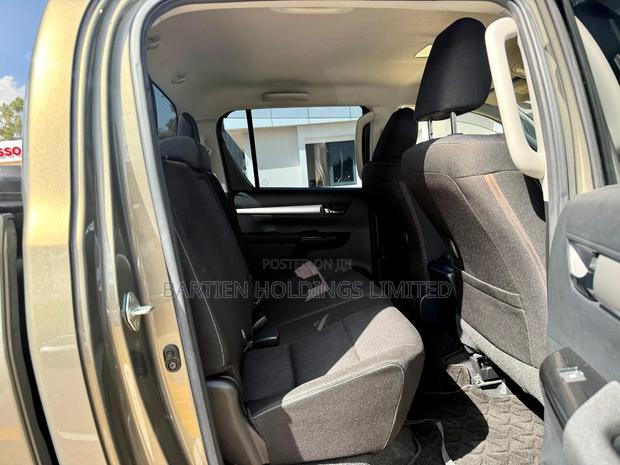 Toyota Hilux 2.4 Diesel 2020 Gold