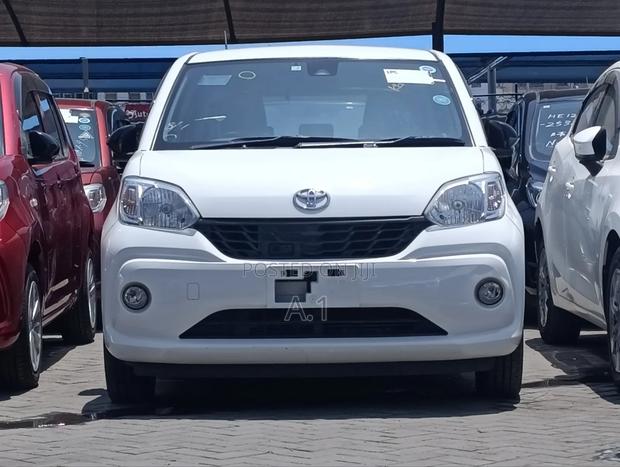 Toyota Passo 1.0 FWD 2019 White