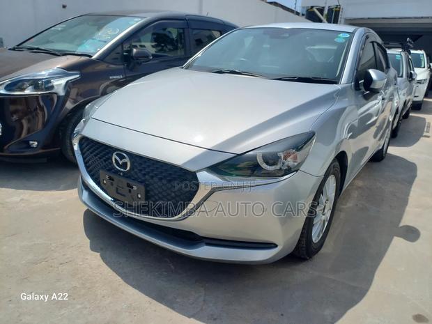 Mazda 2 2019 Silver