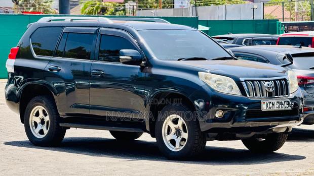 Toyota Land Cruiser Prado 2010 Black