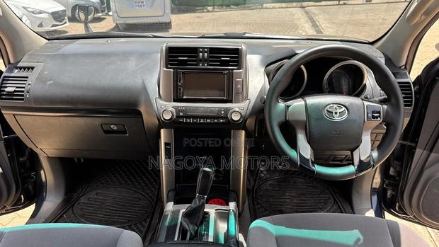 Toyota Land Cruiser Prado 2010 Black