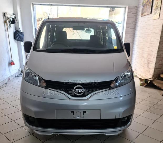 Nissan NV200 2019 Silver