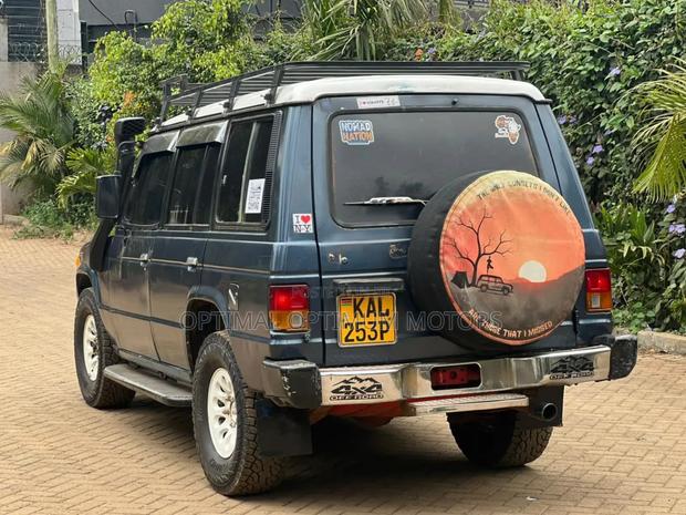 Mitsubishi Pajero Junior 1998 Blue
