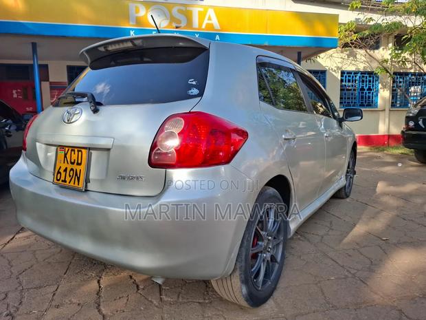 Toyota Auris 2008 Silver