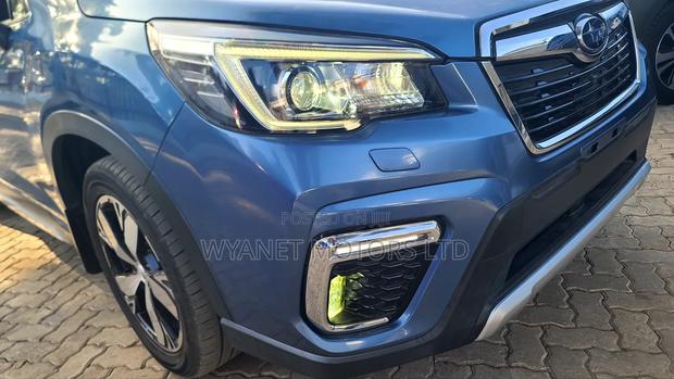 Subaru Forester Premium AWD 2019 Blue