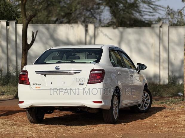 Toyota Axio 1.5 Hybrid 2WD 2019 White