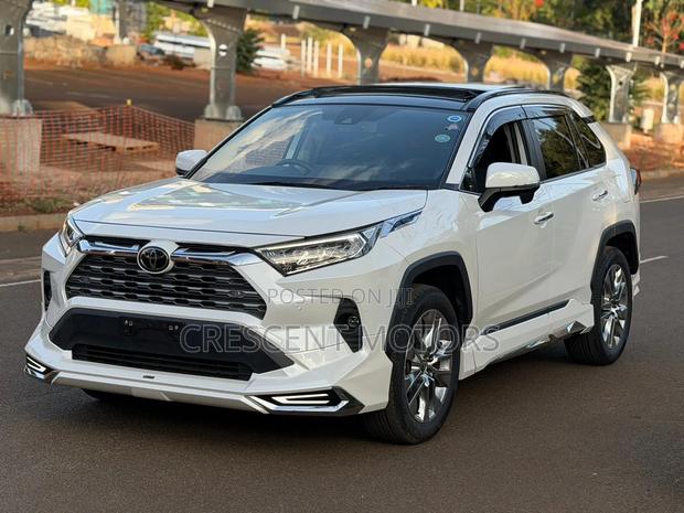 Toyota RAV4 2020 Pearl