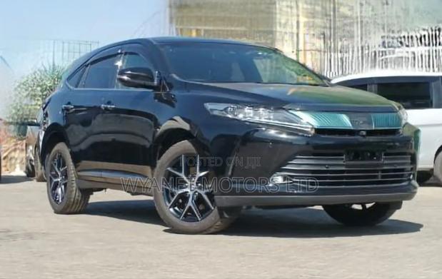 Toyota Harrier 2.0 2018 Black