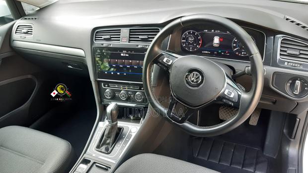 Volkswagen Golf 2018 White