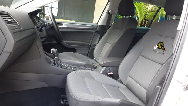Volkswagen Golf 2018 White