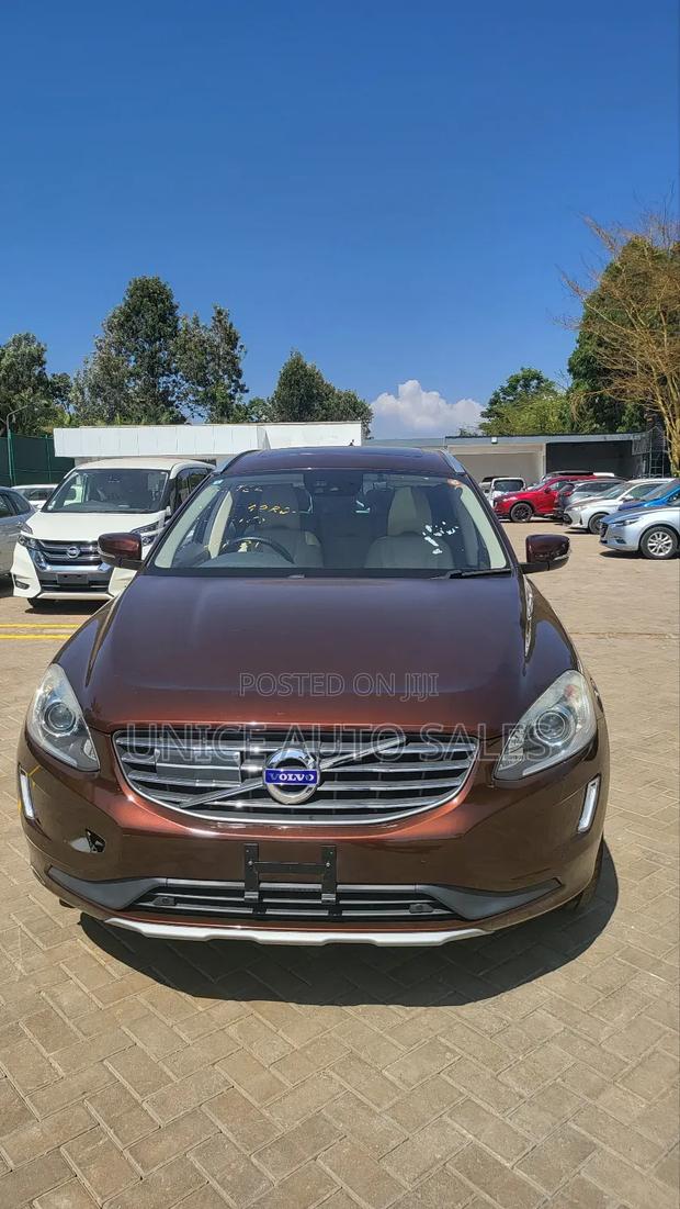 Volvo XC60 2018 Brown