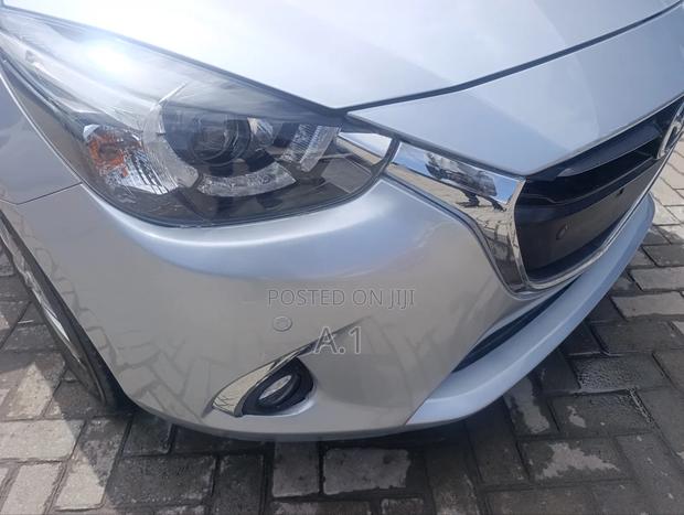 Mazda Demio 2018 Silver