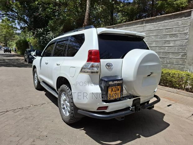 Toyota Land Cruiser Prado 3.0 TD 2012 White
