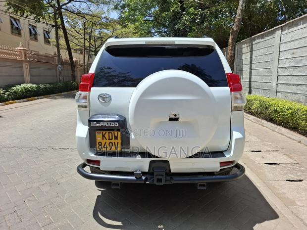 Toyota Land Cruiser Prado 3.0 TD 2012 White